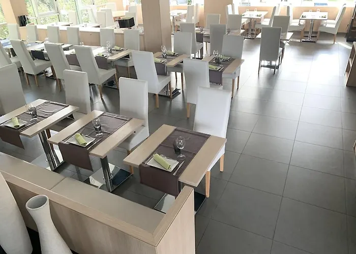 塞尔科蒂尔普拉纳公园酒店 3*